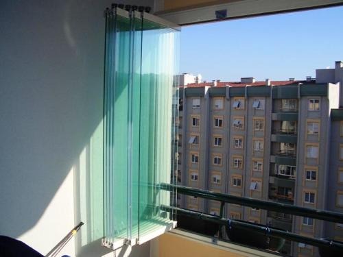 شیشه اسلایدینگ